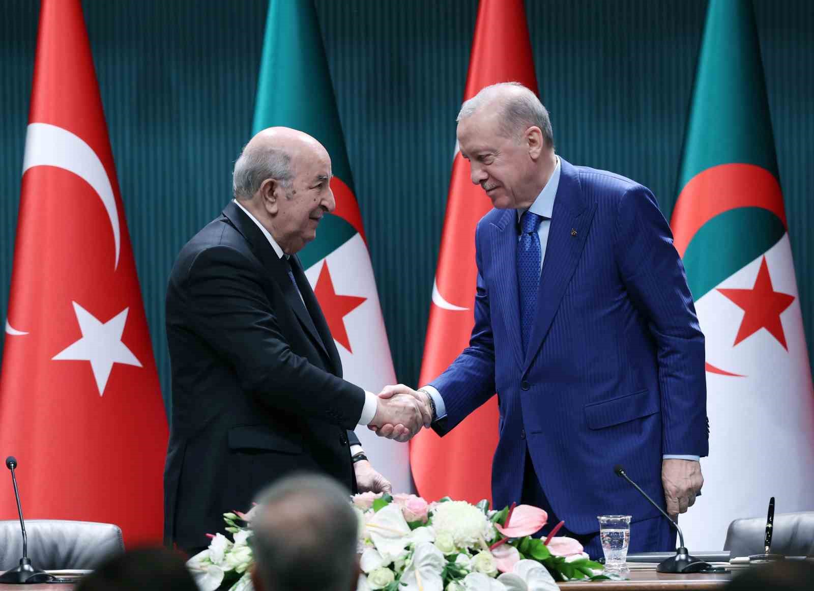 cumhurbaskani erdogan turkiye ve cezayir olarak bolgemizin baris ve guvenligini cok ciddi sekilde tehdit huUyUH5g