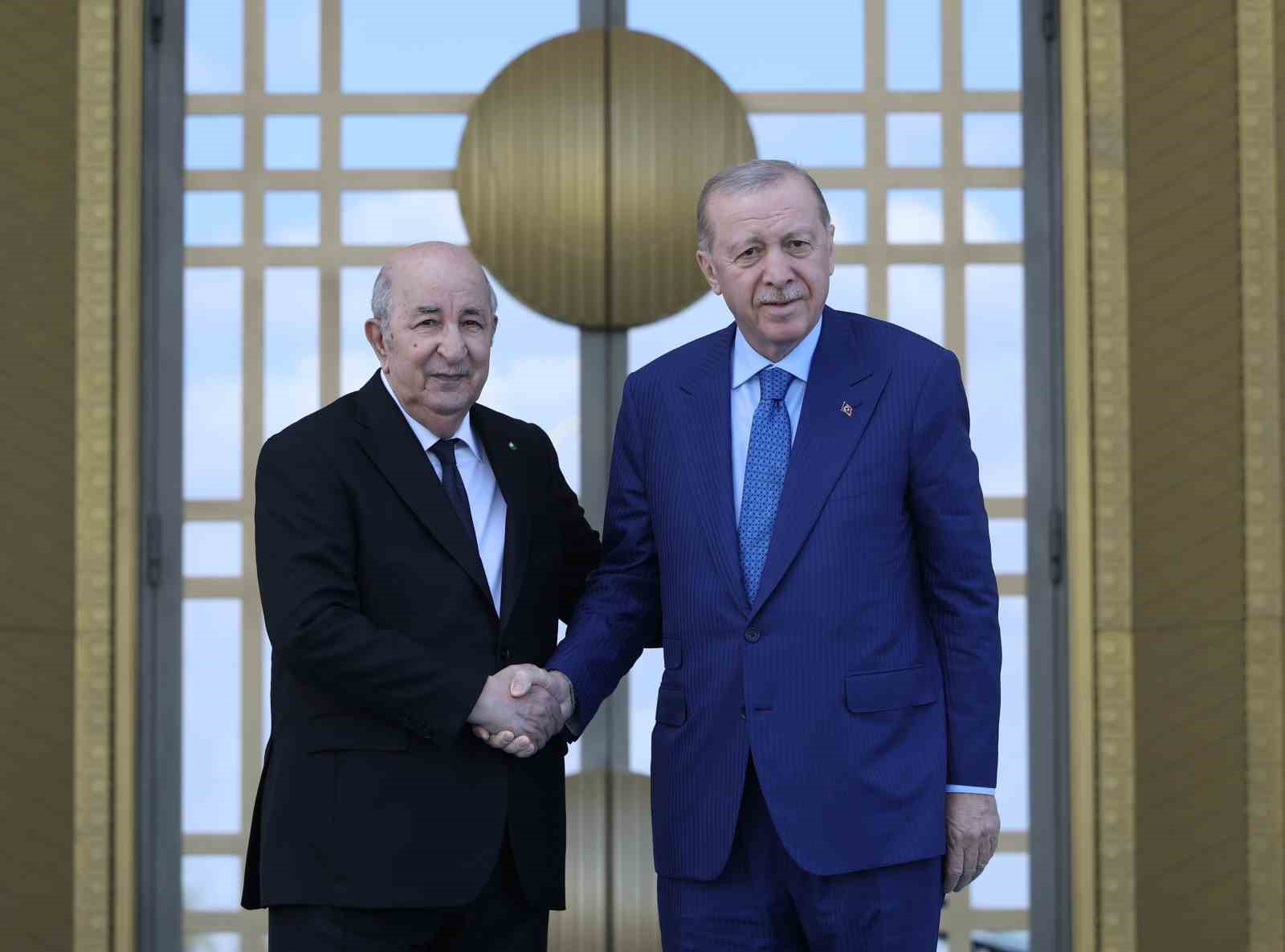 cumhurbaskani erdogan turkiye ve cezayir olarak bolgemizin baris ve guvenligini cok ciddi sekilde tehdit jWqFG3mL