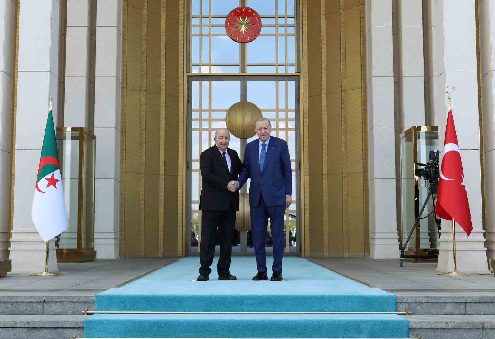 cumhurbaskani erdogan turkiye ve cezayir olarak bolgemizin baris ve guvenligini cok ciddi sekilde tehdit nmyrYUGZ