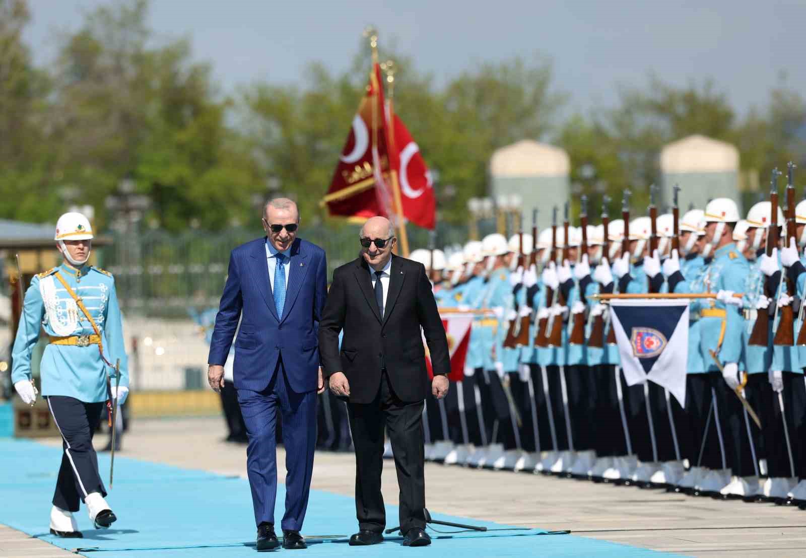 cumhurbaskani erdogan turkiye ve cezayir olarak bolgemizin baris ve guvenligini cok ciddi sekilde tehdit sA7BQRWQ