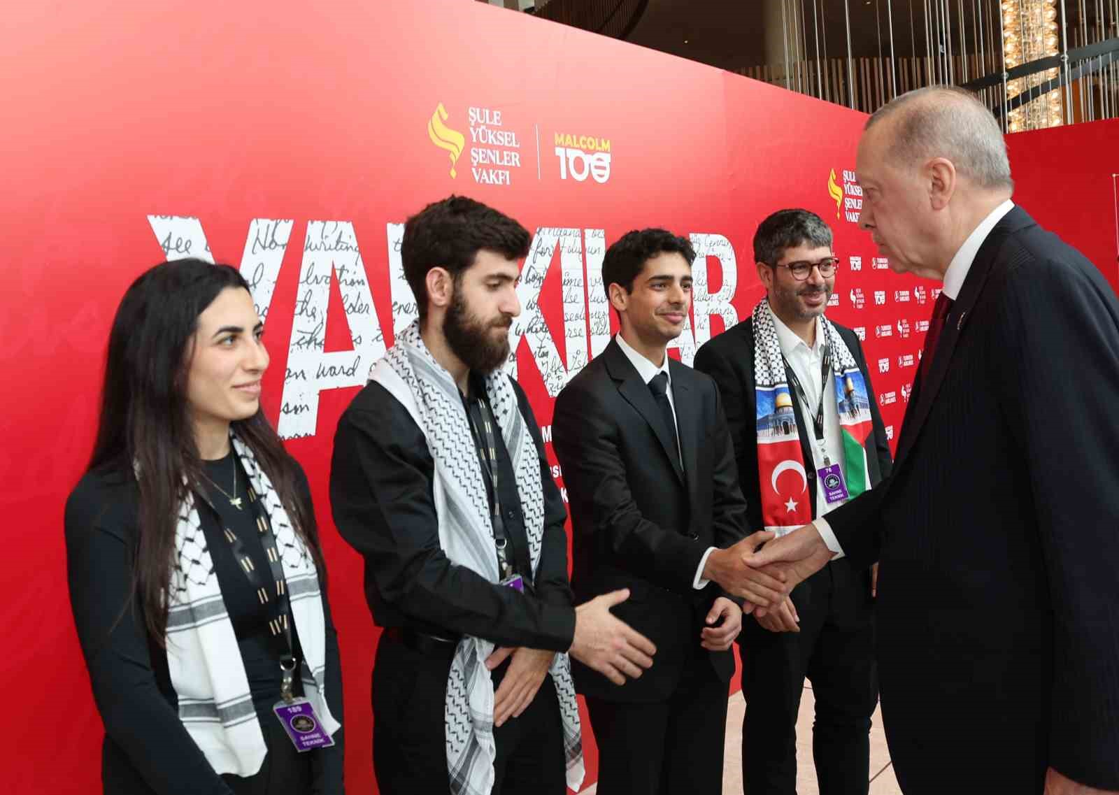 cumhurbaskani erdogan turkiyede uyuyanlari uyandirmaya bir sule yetmistir 10 zYkiqeFj