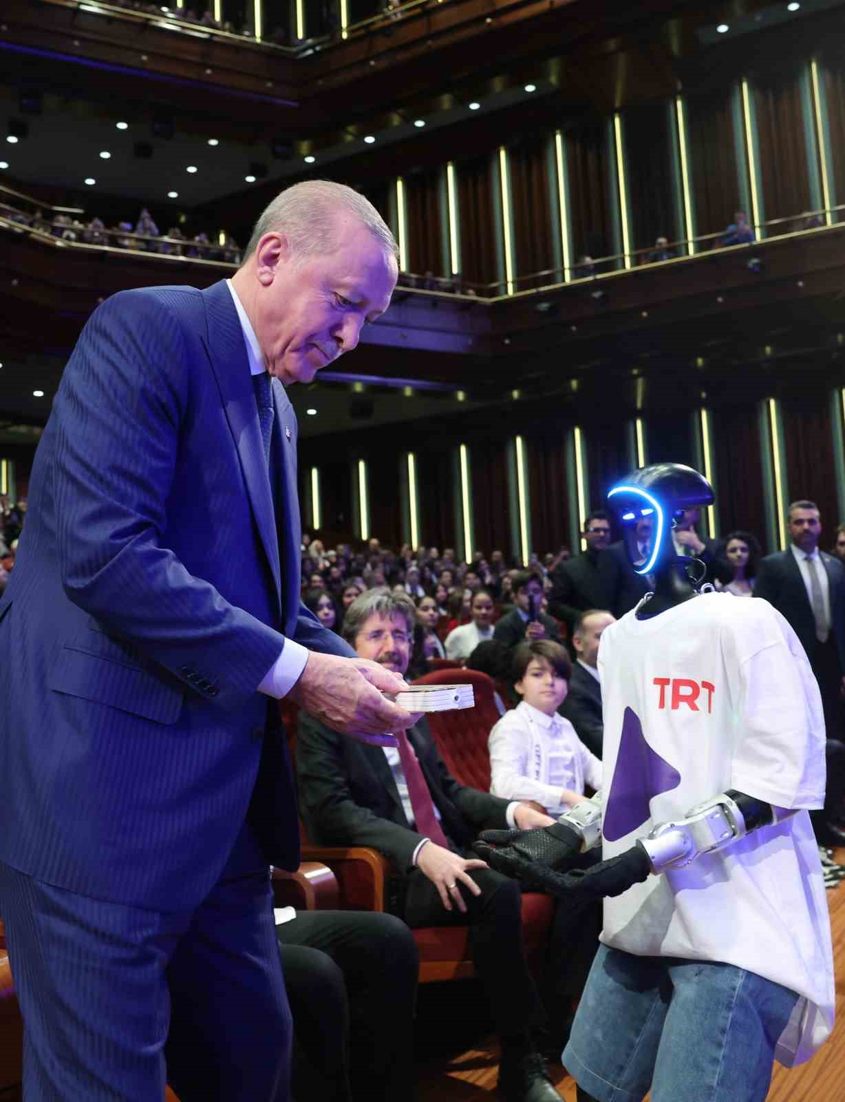 Cumhurbaşkanı Erdoğan: "Türkiye’nin başkentinde yaşayan milyonlarca vatandaşımız kışın ortasında haftalarca susuzluğa mahkum edildi" 17 cumhurbaskani erdogan turkiyenin baskentinde yasayan milyonlarca vatandasimiz kisin ortasinda haftalarca susuzluga mahkum edildi 13