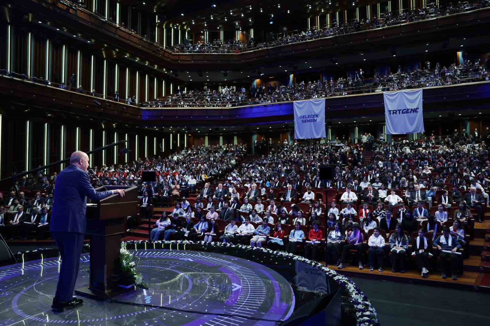 Cumhurbaşkanı Erdoğan: "Türkiye’nin başkentinde yaşayan milyonlarca vatandaşımız kışın ortasında haftalarca susuzluğa mahkum edildi" 8 cumhurbaskani erdogan turkiyenin baskentinde yasayan milyonlarca vatandasimiz kisin ortasinda haftalarca susuzluga mahkum edildi 4 mDAXaM38