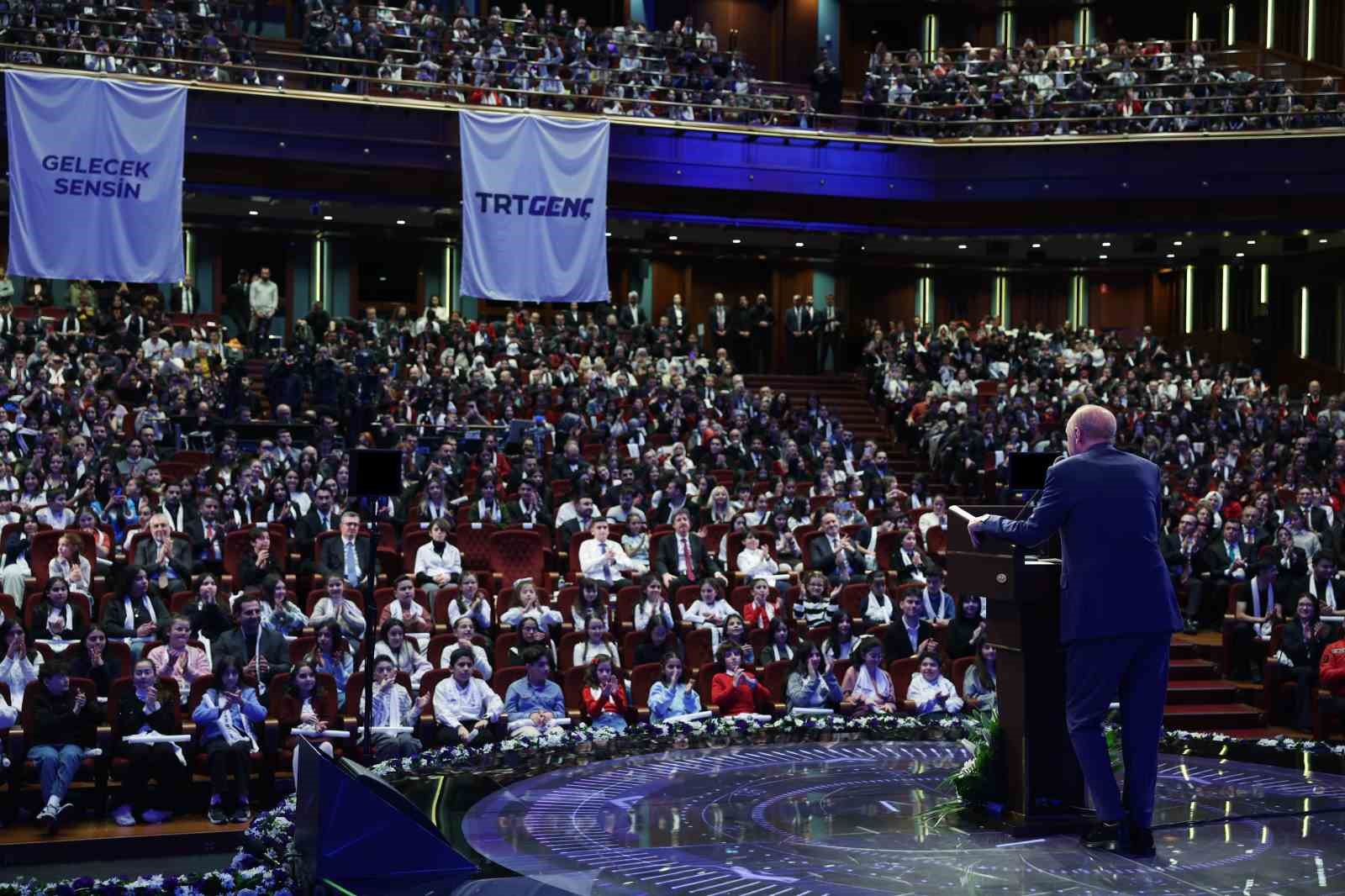 Cumhurbaşkanı Erdoğan: "Türkiye’nin başkentinde yaşayan milyonlarca vatandaşımız kışın ortasında haftalarca susuzluğa mahkum edildi" 9 cumhurbaskani erdogan turkiyenin baskentinde yasayan milyonlarca vatandasimiz kisin ortasinda haftalarca susuzluga mahkum edildi 5 KJWlU3sI