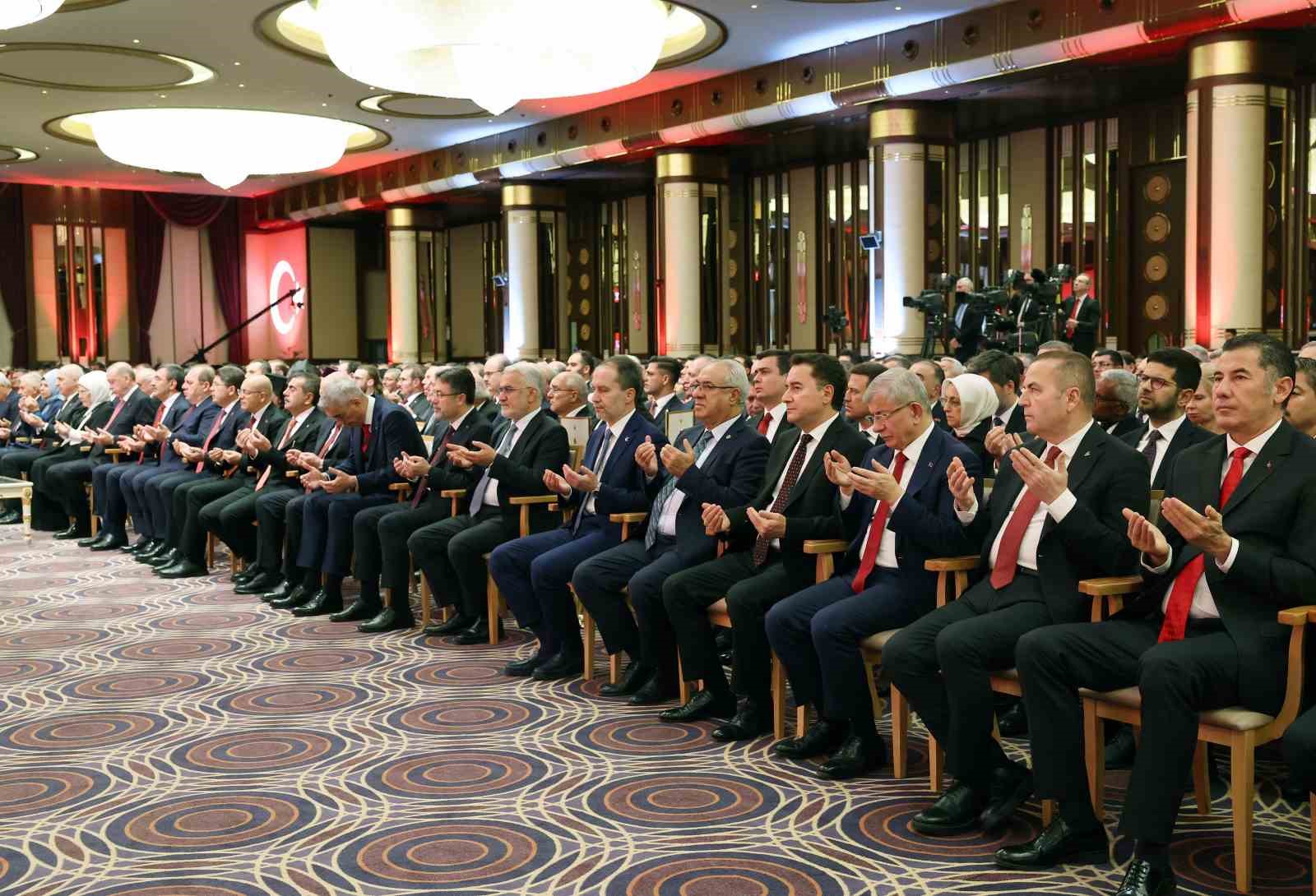 Cumhurbaşkanı Erdoğan: "Türkiye’nin kutlu yolculuğunun önünü kesebilecek hiçbir dahili, harici odak yoktur" 28 cumhurbaskani erdogan turkiyenin kutlu yolculugunun onunu kesebilecek hicbir dahili harici odak yoktur 24 Ak8pDPzQ