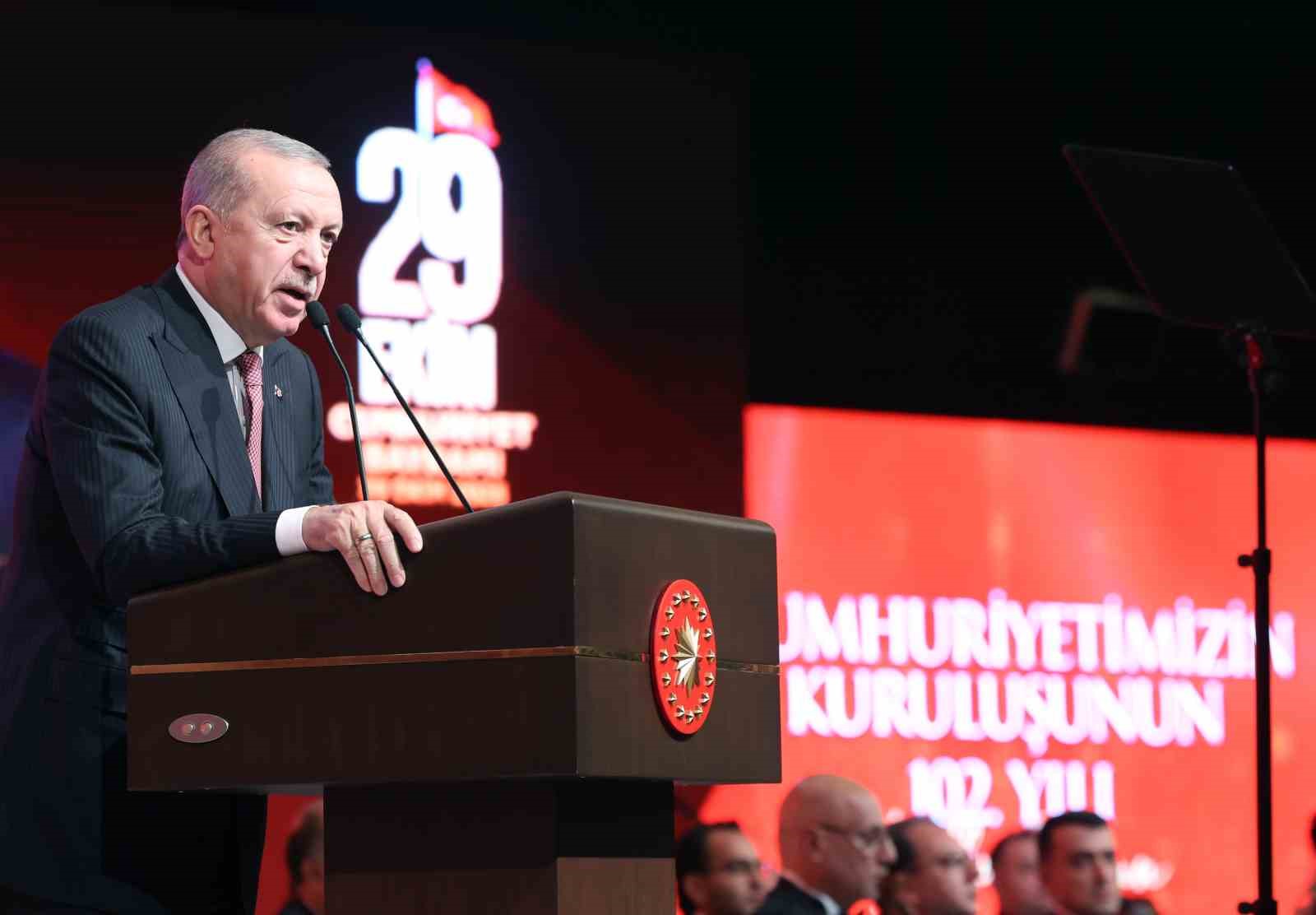 Cumhurbaşkanı Erdoğan: "Türkiye’nin kutlu yolculuğunun önünü kesebilecek hiçbir dahili, harici odak yoktur" 35 cumhurbaskani erdogan turkiyenin kutlu yolculugunun onunu kesebilecek hicbir dahili harici odak yoktur 31 iWIEJcCn