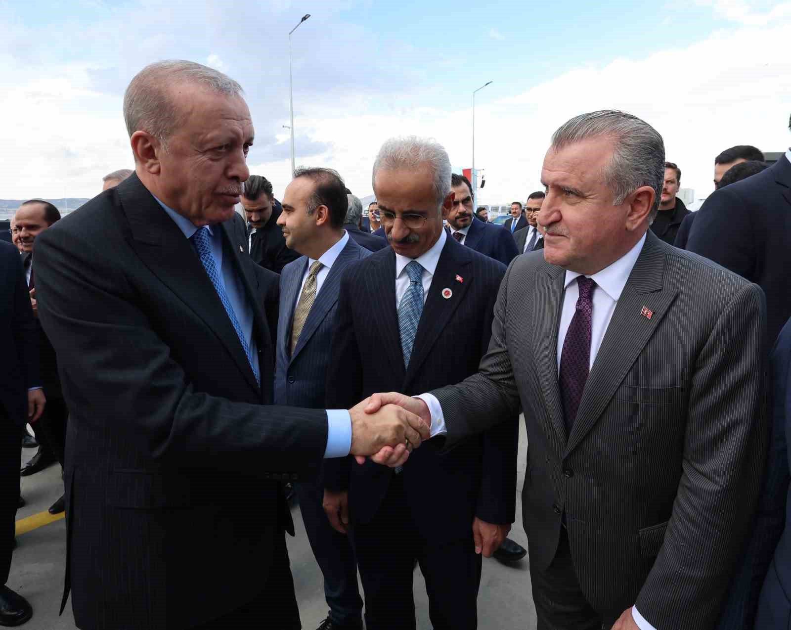 cumhurbaskani erdogan turkiyeyi goz ardi edilemez bir ulke haline getirdik 9 WYjVEA6m