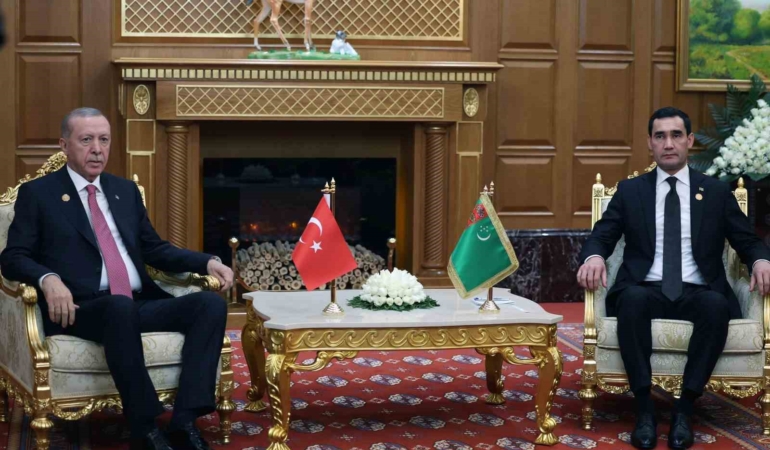cumhurbaskani-erdogan-turkmenistan-devlet-baskani-berdimuhamedov-ile-gorustu-FBSPcEPi.jpg