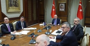 cumhurbaskani-erdogan-ukrayna-konusunda-gonulluler-koalisyonu-liderler-zirvesinin-cevrimici-toplantisina-katildi-RVu6kEMZ.jpg