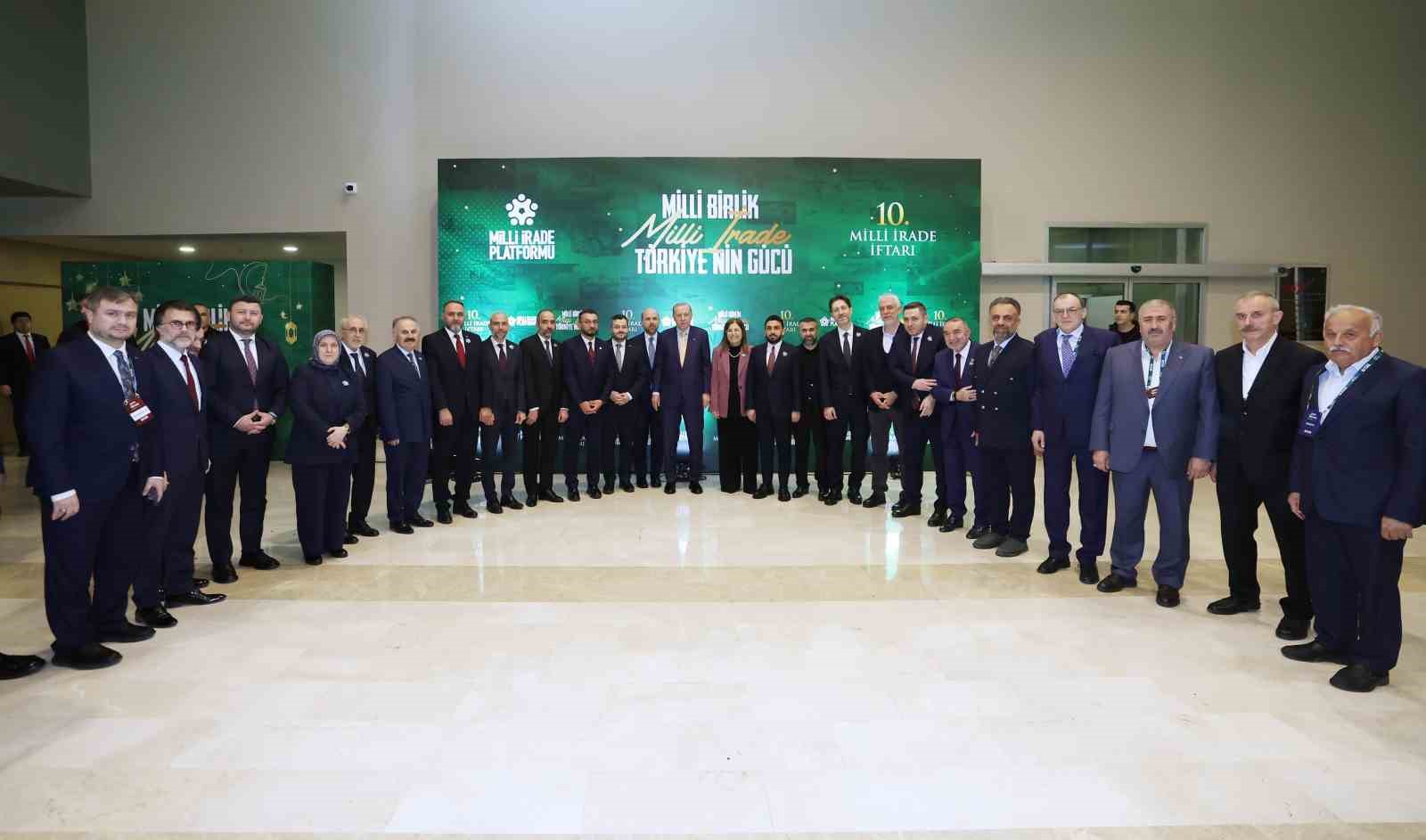 cumhurbaskani erdogan ulkemizi bu ates cukurundan uzakta tutmak birinci onceligimizdir 11 4AYA6TA4