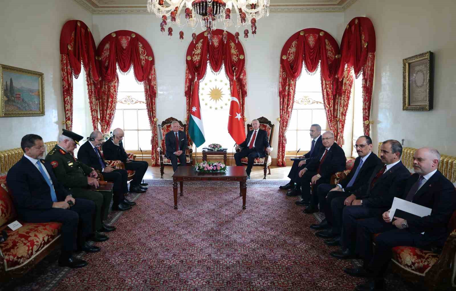 cumhurbaskani erdogan urdun krali 2 abdullah ile bir araya geldi 0 378mRfg6