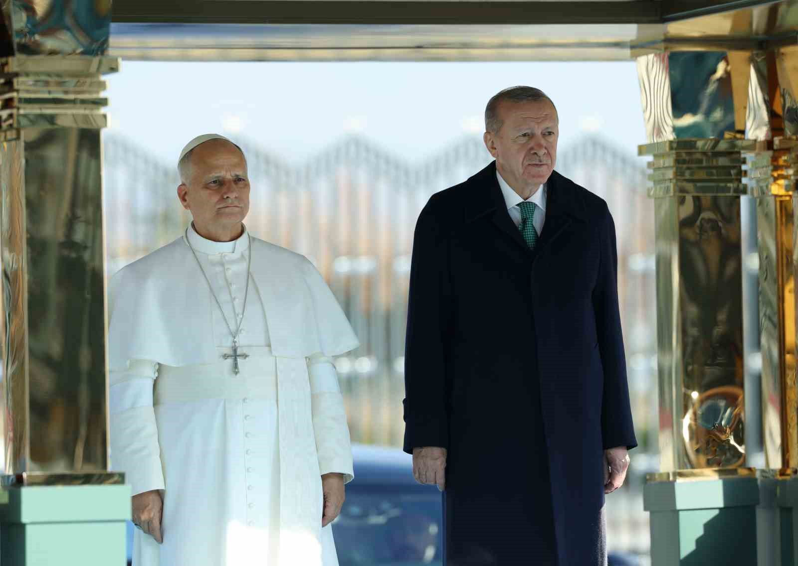 Cumhurbaşkanı Erdoğan, Vatikan Devlet Başkanı Papa 14. Leo’yu resmi törenle karşıladı 19 cumhurbaskani erdogan vatikan devlet baskani papa 14 leoyu resmi torenle karsiladi 15 3G925RfQ