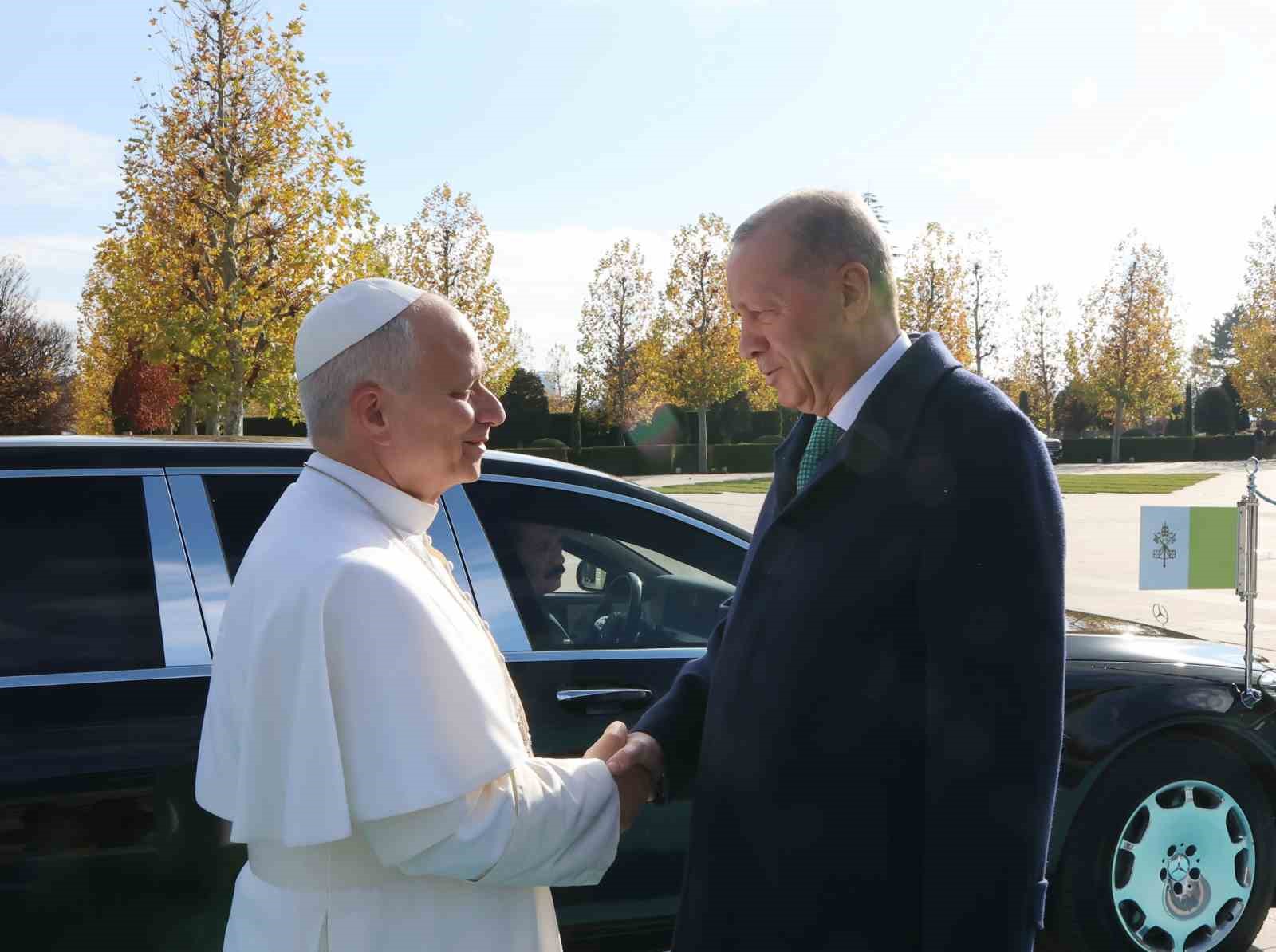 Cumhurbaşkanı Erdoğan, Vatikan Devlet Başkanı Papa 14. Leo’yu resmi törenle karşıladı 29 cumhurbaskani erdogan vatikan devlet baskani papa 14 leoyu resmi torenle karsiladi 25 51kzirC6