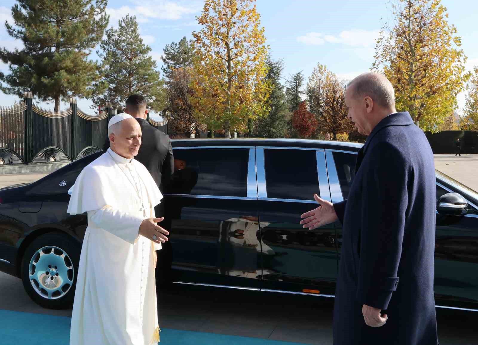 Cumhurbaşkanı Erdoğan, Vatikan Devlet Başkanı Papa 14. Leo’yu resmi törenle karşıladı 30 cumhurbaskani erdogan vatikan devlet baskani papa 14 leoyu resmi torenle karsiladi 26 Di7EjW4I