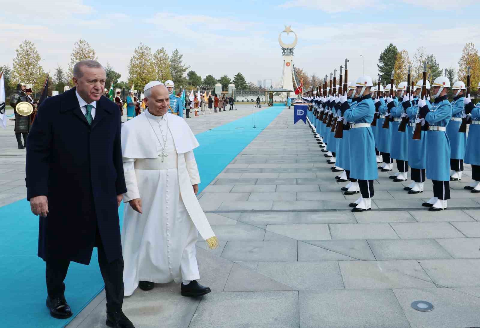Cumhurbaşkanı Erdoğan, Vatikan Devlet Başkanı Papa 14. Leo’yu resmi törenle karşıladı 7 cumhurbaskani erdogan vatikan devlet baskani papa 14 leoyu resmi torenle karsiladi 3 5Wf3nZ1J