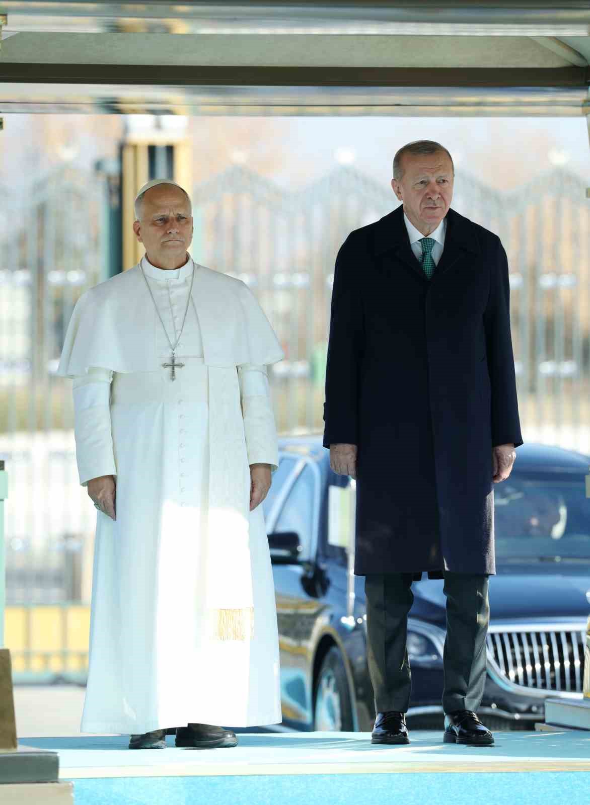 Cumhurbaşkanı Erdoğan, Vatikan Devlet Başkanı Papa 14. Leo’yu resmi törenle karşıladı 34 cumhurbaskani erdogan vatikan devlet baskani papa 14 leoyu resmi torenle karsiladi 30 FcRsVkYw