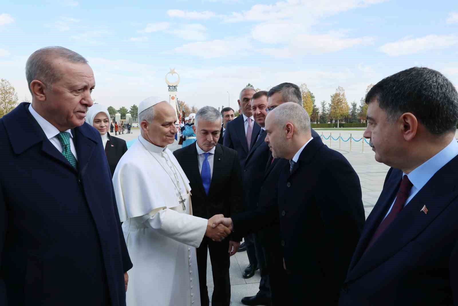 Cumhurbaşkanı Erdoğan, Vatikan Devlet Başkanı Papa 14. Leo’yu resmi törenle karşıladı 13 cumhurbaskani erdogan vatikan devlet baskani papa 14 leoyu resmi torenle karsiladi 9 ROuViyPs