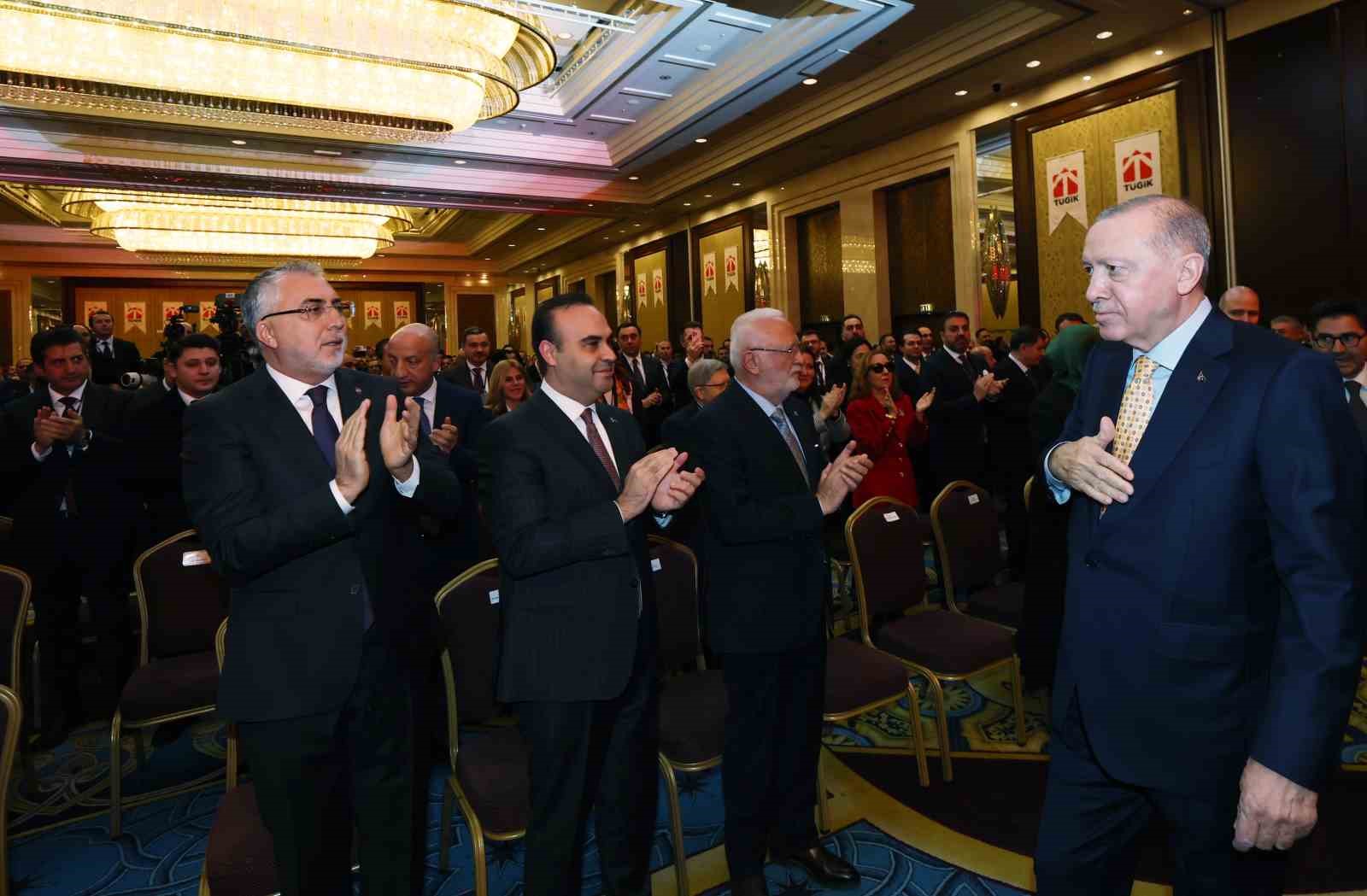 cumhurbaskani erdogan yeniden sekillenen dunya duzeninde kutup baslarindan birisi insallah turkiyemiz olacak 1 g217jCkm