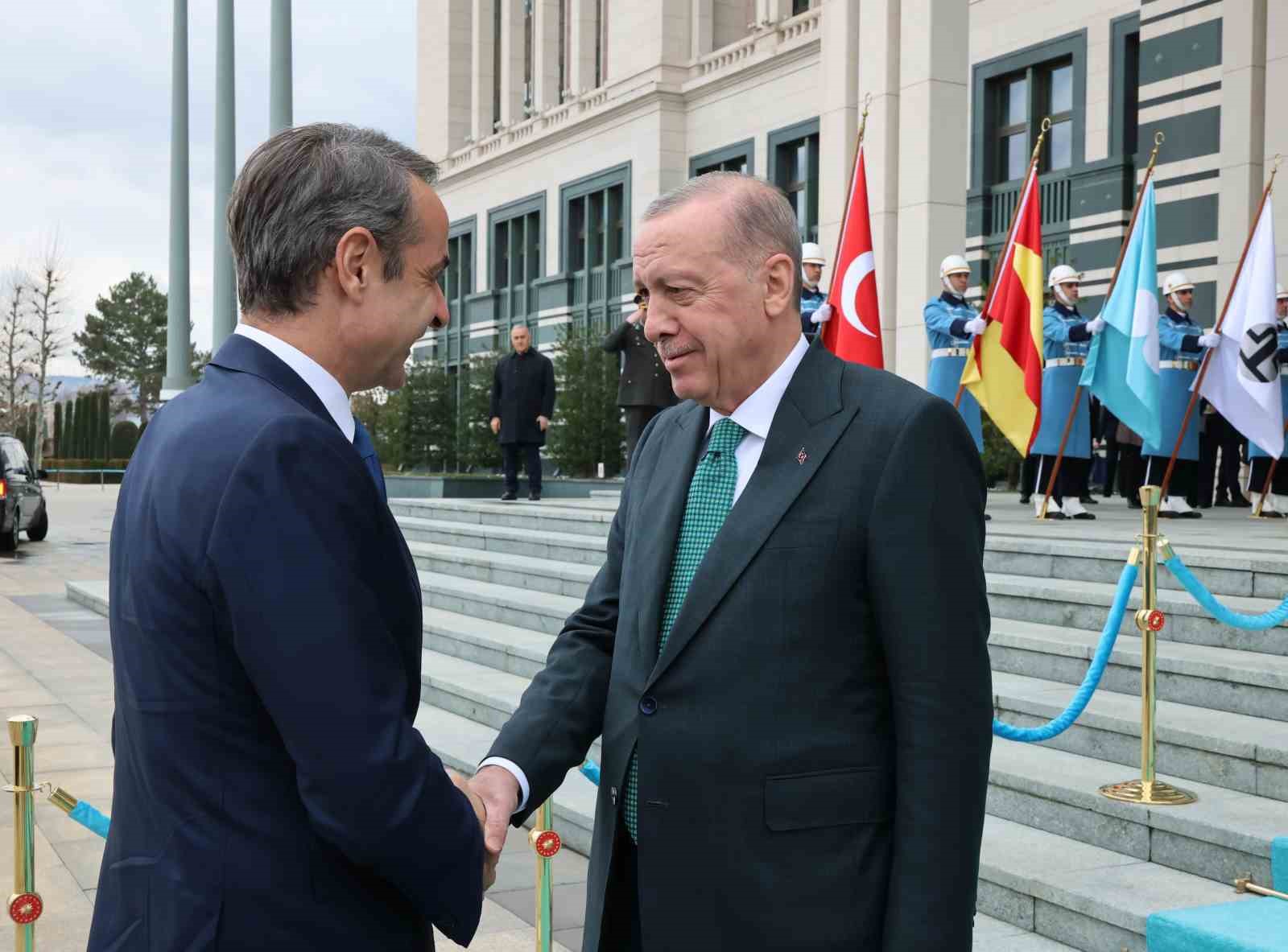Cumhurbaşkanı Erdoğan, Yunanistan Başbakanı Miçotakis’i kabul etti 6 cumhurbaskani erdogan yunanistan basbakani micotakisi kabul etti 2 n3m5hHYX