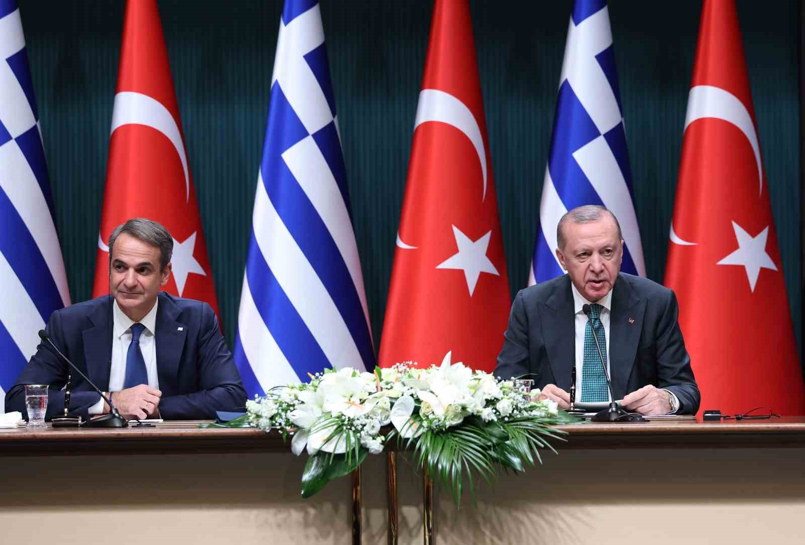 Cumhurbaşkanı Erdoğan: "(Yunanistan) Mevcut meseleler çetrefil olmakla birlikte uluslararası hukuk temelinde çözümsüzde değildir" 18 cumhurbaskani erdogan yunanistan mevcut meseleler cetrefil olmakla birlikte uluslararasi hukuk temelinde cozumsuzde degildir 14 kZQqmB4I