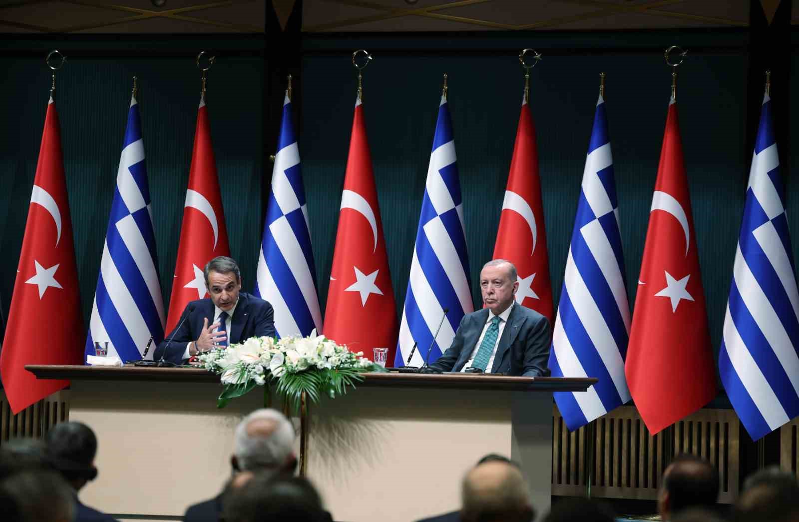 Cumhurbaşkanı Erdoğan: "(Yunanistan) Mevcut meseleler çetrefil olmakla birlikte uluslararası hukuk temelinde çözümsüzde değildir" 9 cumhurbaskani erdogan yunanistan mevcut meseleler cetrefil olmakla birlikte uluslararasi hukuk temelinde cozumsuzde degildir 5 cd3h3ttN