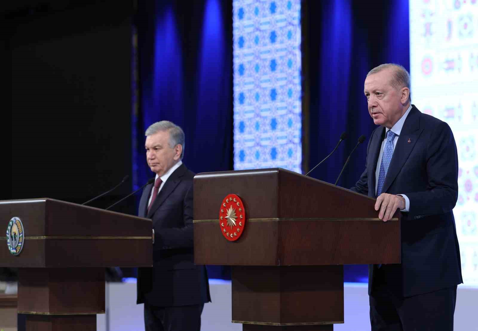 cumhurbaskani erdogan yurek yurege verdigimiz muddetce bulundugumuz asra turk dunyasinin muhrunu vuracagimizdan eminiz 11 VPcbh2fP