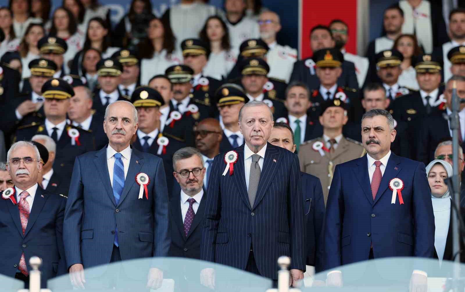 cumhurbaskani erdogan zor hassas ve mesuliyeti fevkalade yuksek bir gorevi icra eden emniyet teskilatimizin 3fwgOKqH
