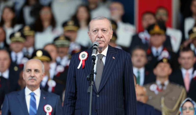 cumhurbaskani-erdogan-zor-hassas-ve-mesuliyeti-fevkalade-yuksek-bir-gorevi-icra-eden-emniyet-teskilatimizin-dQaGy8sV.jpg