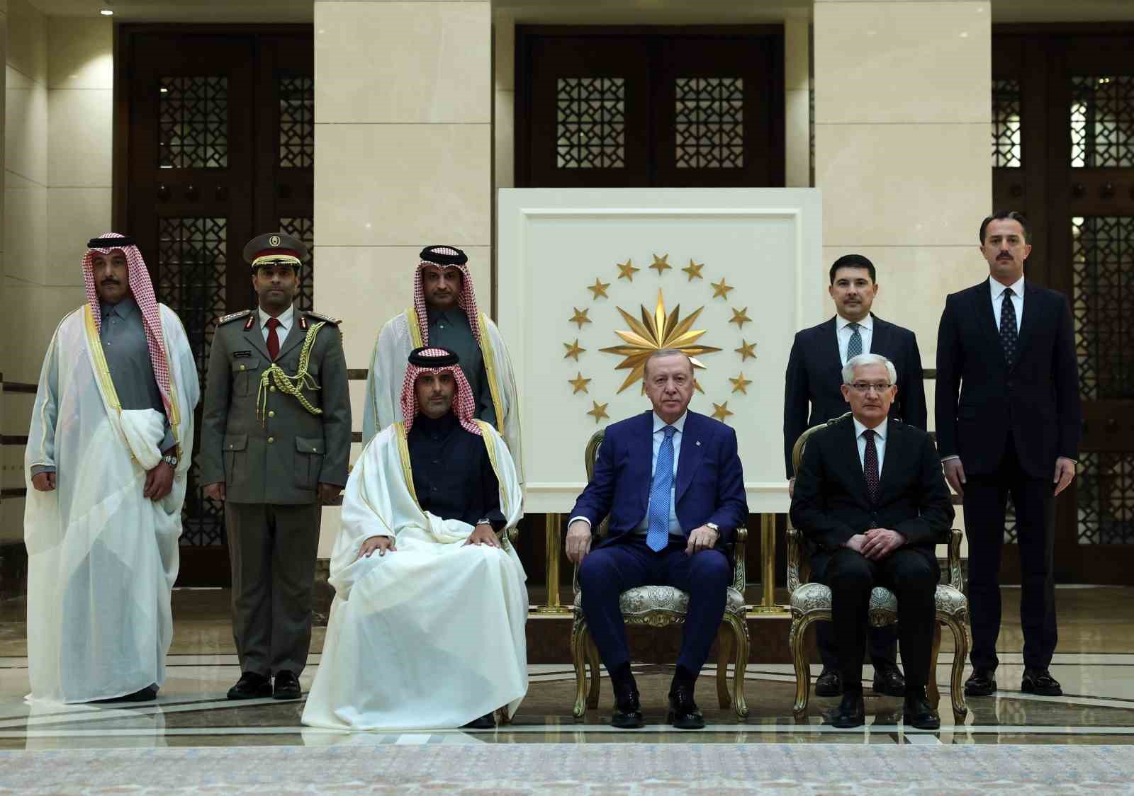Cumhurbaşkanı Erdoğan’a 3 ülkenin büyükelçisinden güven mektubu 5 cumhurbaskani erdogana 3 ulkenin buyukelcisinden guven mektubu 1 h5v9GQIZ