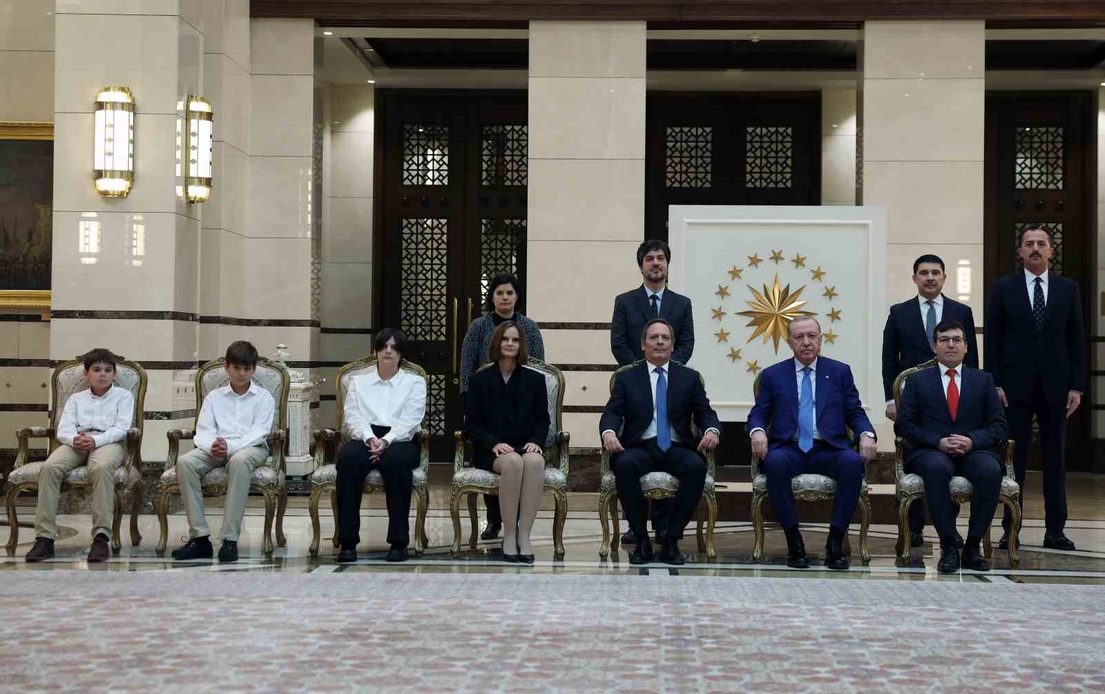 Cumhurbaşkanı Erdoğan’a 3 ülkenin büyükelçisinden güven mektubu 12 cumhurbaskani erdogana 3 ulkenin buyukelcisinden guven mektubu 8 RdhOLOFu
