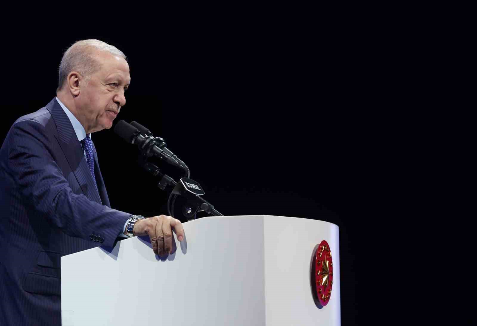 cumhurbaskani erdogandan chp tepkisi baliklar urkuyor diyenler gelip fuarimizi ziyaret ettiler 1 O6gqhkI8