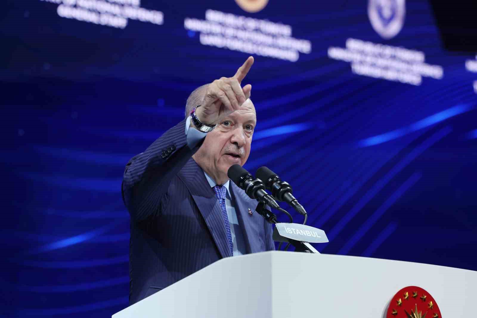 cumhurbaskani erdogandan chp tepkisi baliklar urkuyor diyenler gelip fuarimizi ziyaret ettiler 6 UFHnwUzH