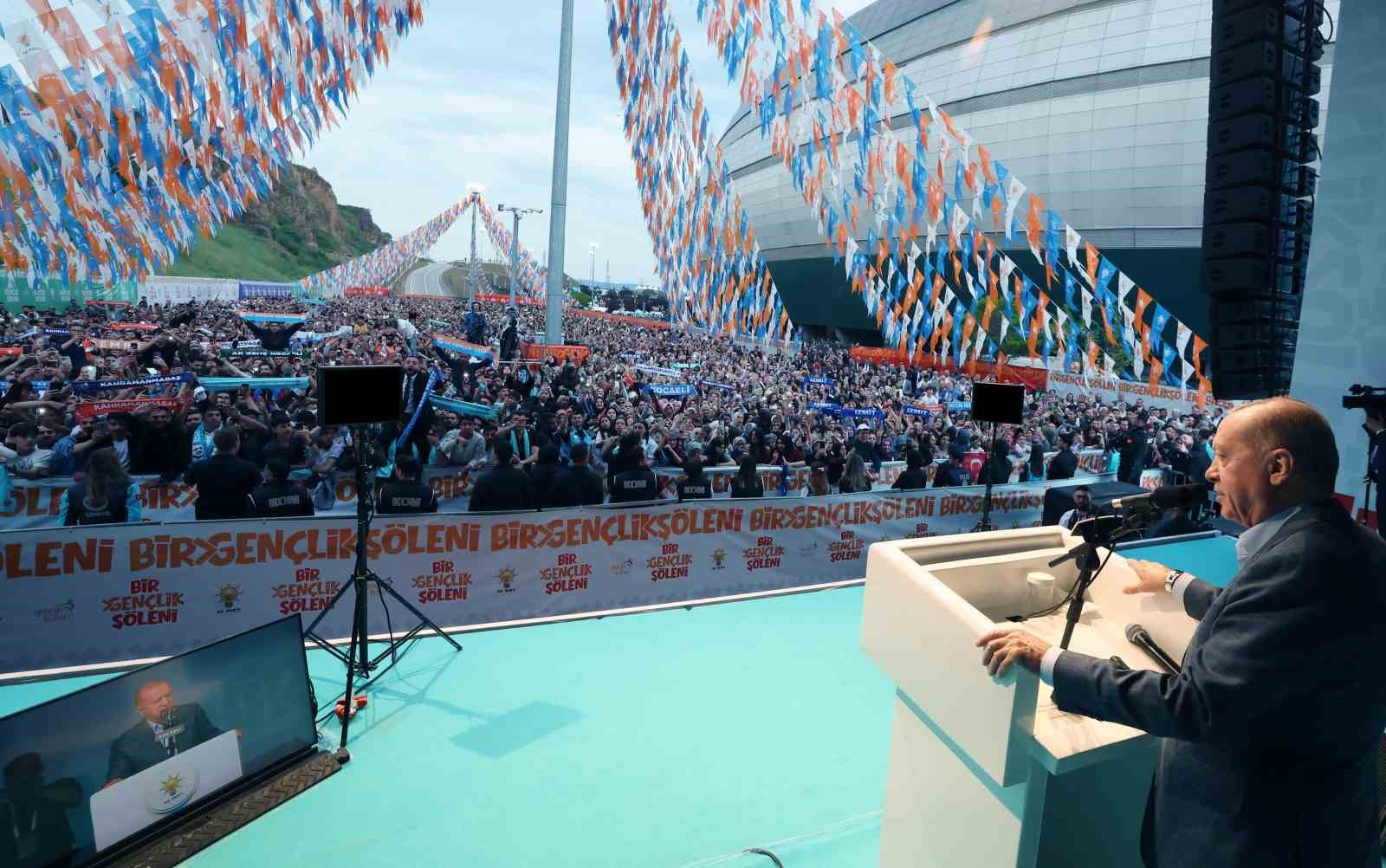 Cumhurbaşkanı Erdoğan’dan gençlere: "Kifayetsizlere asla prim vermeyin" 14 cumhurbaskani erdogandan genclere kifayetsizlere asla prim vermeyin 10 rXTY6Thc