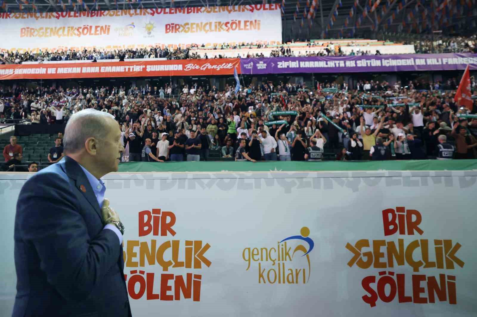 Cumhurbaşkanı Erdoğan’dan gençlere: "Kifayetsizlere asla prim vermeyin" 15 cumhurbaskani erdogandan genclere kifayetsizlere asla prim vermeyin 11