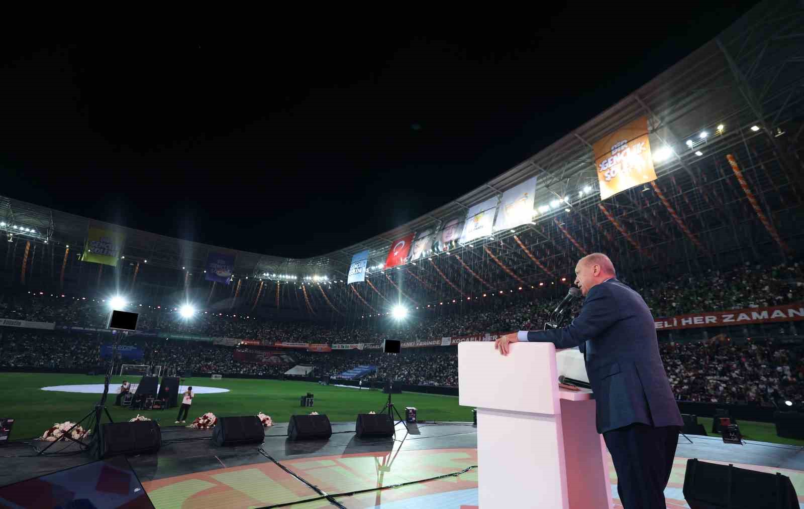 Cumhurbaşkanı Erdoğan’dan gençlere: "Kifayetsizlere asla prim vermeyin" 29 cumhurbaskani erdogandan genclere kifayetsizlere asla prim vermeyin 25 QT2q2TbM
