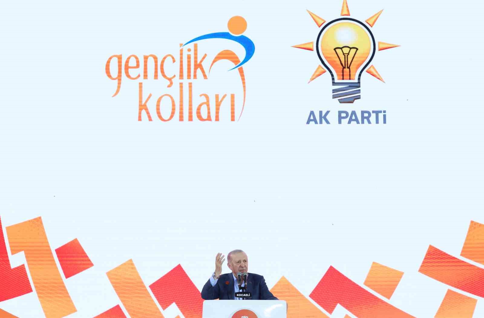 Cumhurbaşkanı Erdoğan’dan gençlere: "Kifayetsizlere asla prim vermeyin" 42 cumhurbaskani erdogandan genclere kifayetsizlere asla prim vermeyin 38 DihkKUOJ
