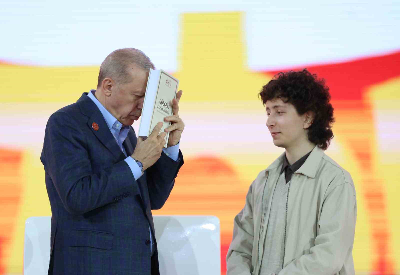 Cumhurbaşkanı Erdoğan’dan gençlere: "Kifayetsizlere asla prim vermeyin" 45 cumhurbaskani erdogandan genclere kifayetsizlere asla prim vermeyin 41