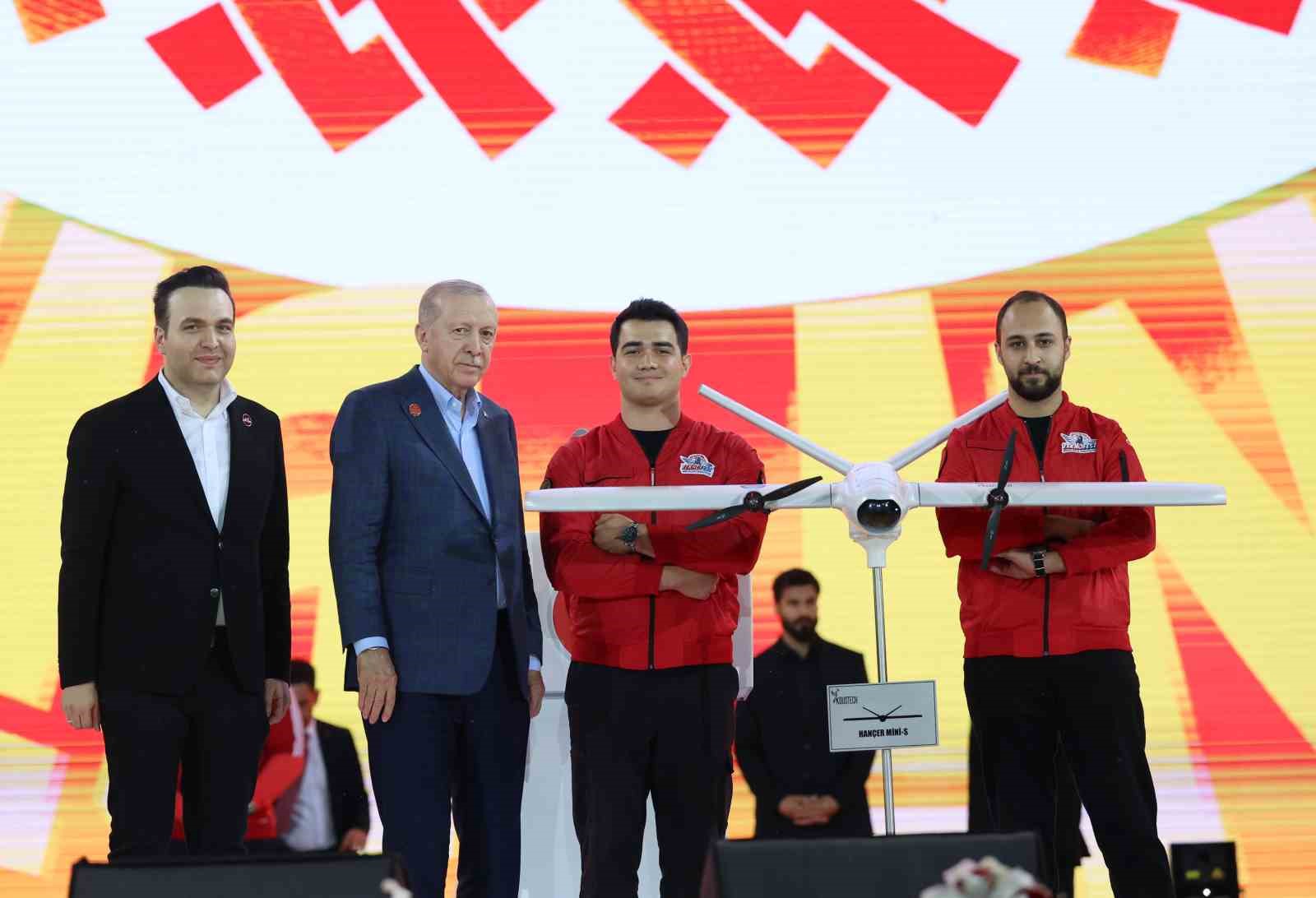 Cumhurbaşkanı Erdoğan’dan gençlere: "Kifayetsizlere asla prim vermeyin" 51 cumhurbaskani erdogandan genclere kifayetsizlere asla prim vermeyin 47 lILwZOVg