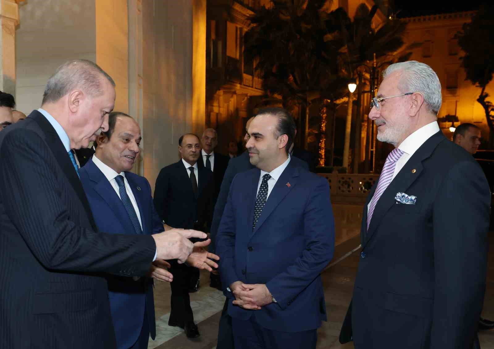 cumhurbaskani erdogandan misir cumhurbaskani es sisiye togg hediyesi 0 KFsfyd6H