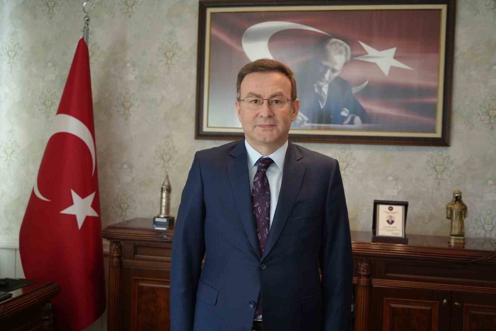 Cumhurbaşkanı Erdoğan’dan ödül alan Kaymakam Demirelli: "İdareci mazeret üretmez, imkansızlıklar içinde başarır" 5 cumhurbaskani erdogandan odul alan kaymakam demirelli idareci mazeret uretmez imkansizliklar icinde basarir 1 XNVFeQ6g