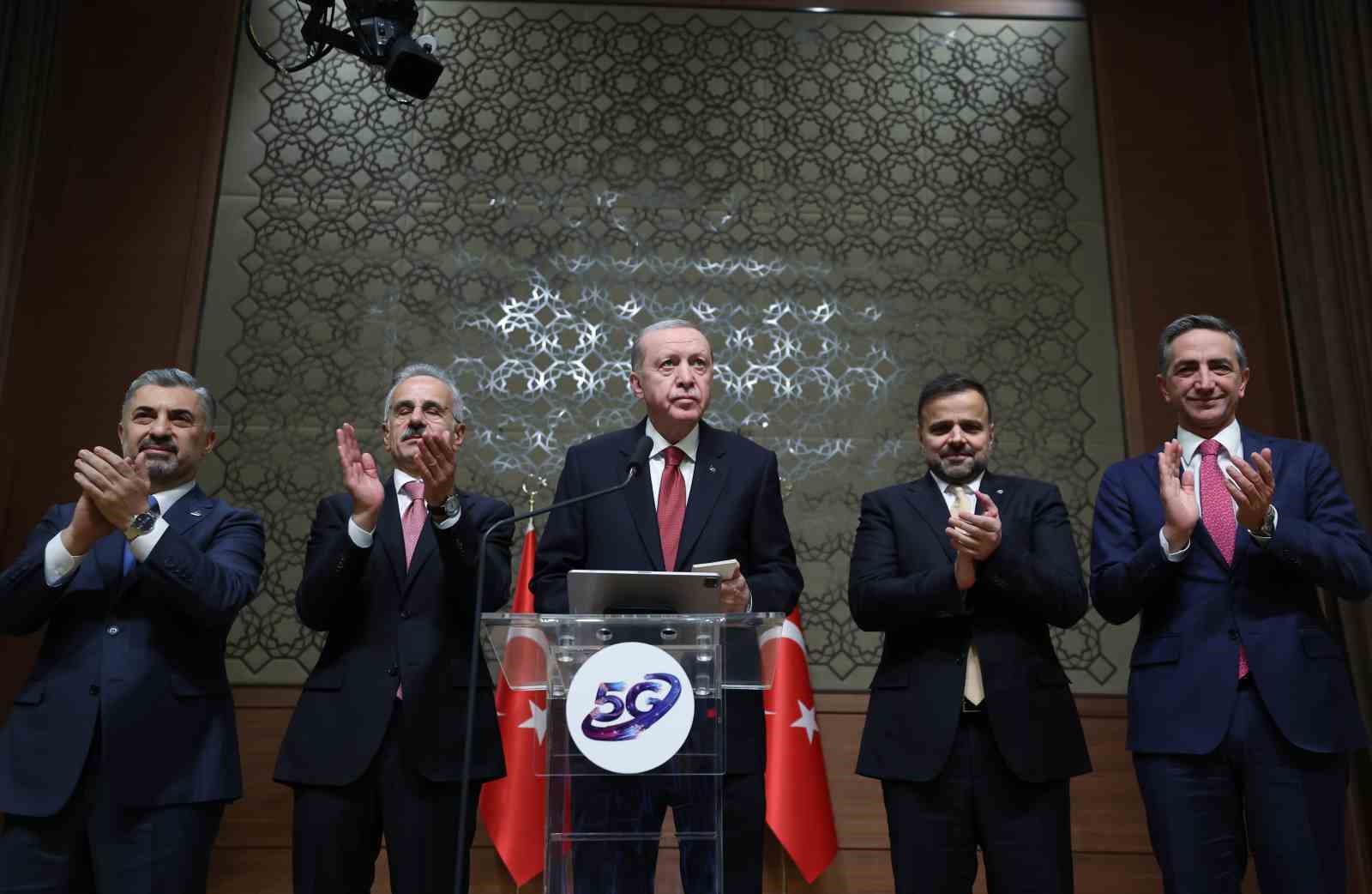 Cumhurbaşkanı Erdoğan’ın butona basmasıyla Türkiye’de 5G teknolojisine geçildi 10 cumhurbaskani erdoganin butona basmasiyla turkiyede 5g teknolojisine gecildi 6 nXU88ndu