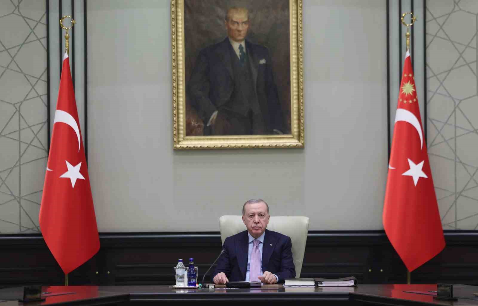 Cumhurbaşkanı Recep Tayyip Erdoğan başkanlığındaki yılın ilk Milli Güvenlik Kurulu (MGK) toplantısı Beştepe’de başladı. 8 cumhurbaskani recep tayyip erdogan baskanligindaki yilin ilk milli guvenlik kurulu mgk toplantisi bestepede basladi whgvTfAn