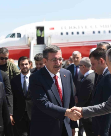 cumhurbaskani-yardimcisi-cevdet-yilmaz-kktcde-vcUc2Vyh.jpg
