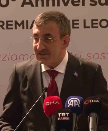 cumhurbaskani-yardimcisi-cevdet-yilmaz-turk-sirketleri-italyan-pazarinda-giderek-daha-dinamik-bir-rol-oynamaktadir-ZcqJ8YGB.jpg
