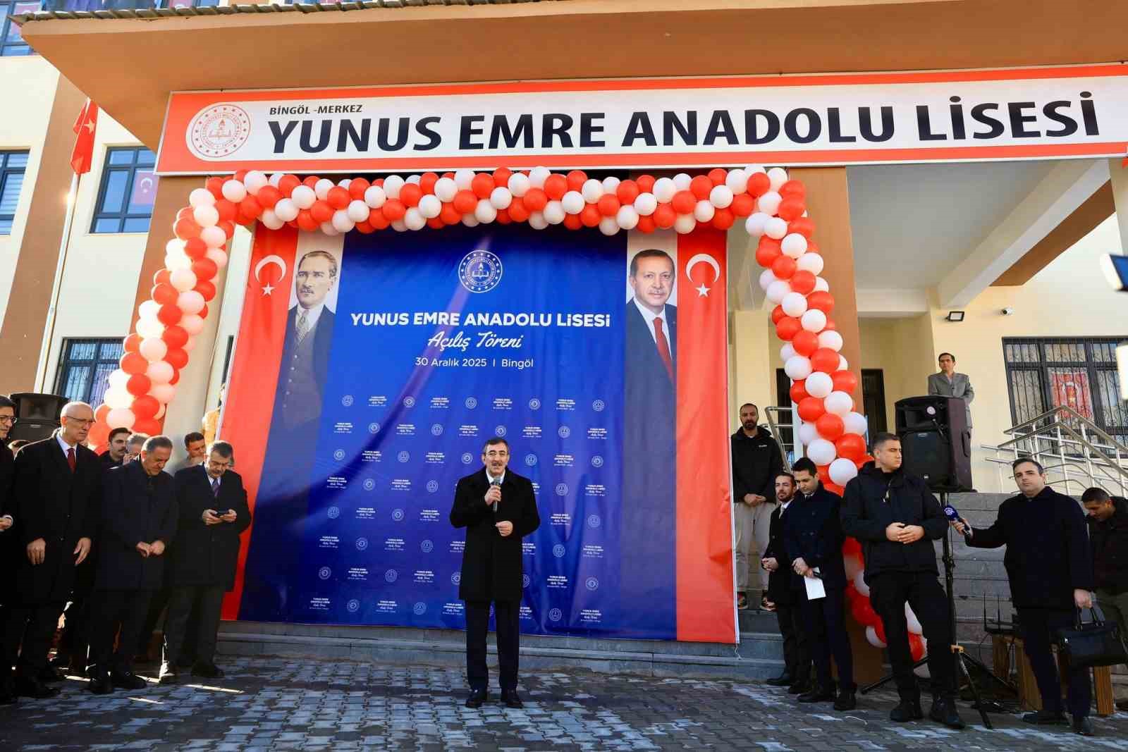 cumhurbaskani yardimcisi yilmaz 2025 yili sonunda turizm gelirimizin 64 milyar dolara ulasmasi beklenmektedir 4 t3DrX7va
