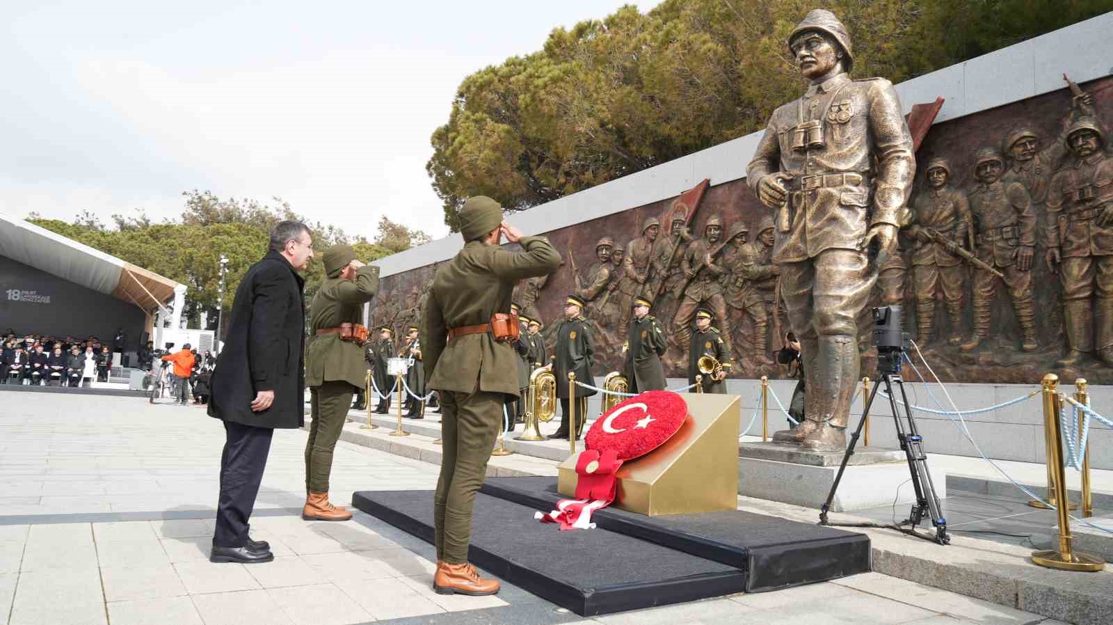 Cumhurbaşkanı Yardımcısı Yılmaz: "Azimle inşa ettiğimiz Türkiye Yüzyılı’nın da en sağlam dayanağı Çanakkale ruhudur" 11 cumhurbaskani yardimcisi yilmaz azimle insa ettigimiz turkiye yuzyilinin da en saglam dayanagi canakkale ruhudur