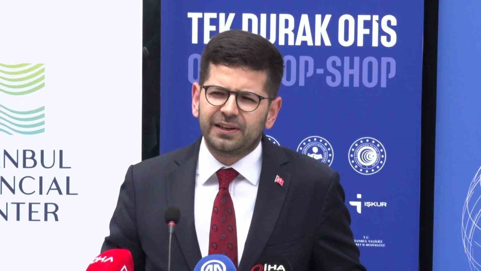 Cumhurbaşkanı Yardımcısı Yılmaz: "Belirsizliklerin, çatışmaların yükseldiği bu dönemde Türkiye güçlü bir merkez olarak konumlanacak" 5 cumhurbaskani yardimcisi yilmaz belirsizliklerin catismalarin yukseldigi bu donemde turkiye guclu bir merkez olarak konumlanacak knv91EYf