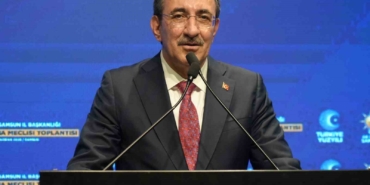 cumhurbaskani-yardimcisi-yilmaz-bir-taraftan-buyumeye-devam-ederken-enflasyonu-dusurmek-icin-de-yogun-gayret-bCTz5nee.jpg