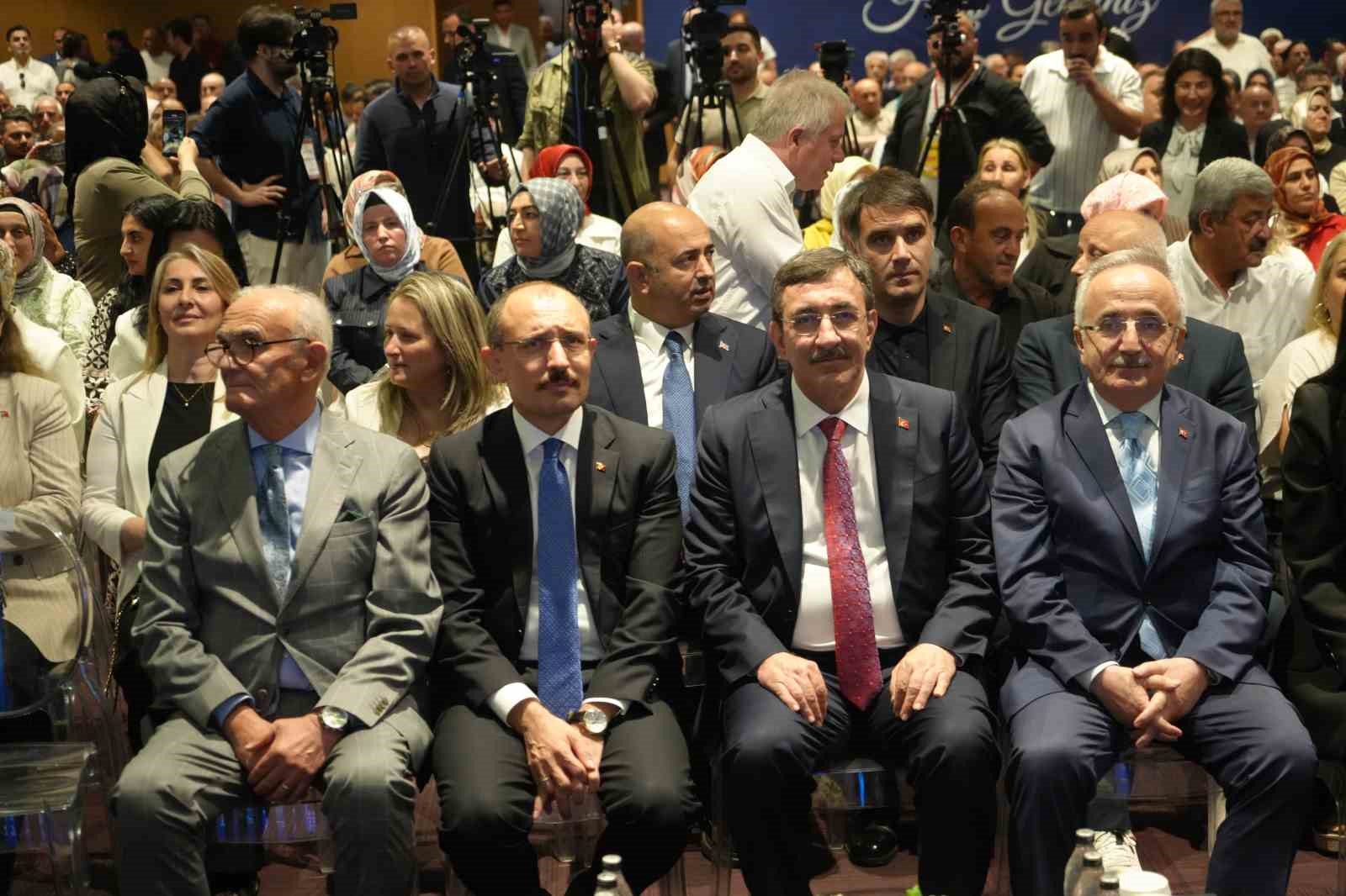 Cumhurbaşkanı Yardımcısı Yılmaz: "Bir taraftan büyümeye devam ederken, enflasyonu düşürmek için de yoğun gayret içindeyiz" 6 cumhurbaskani yardimcisi yilmaz bir taraftan buyumeye devam ederken enflasyonu dusurmek icin de yogun gayret jpOa5Qbn