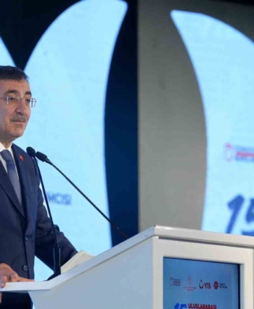 cumhurbaskani-yardimcisi-yilmaz-bugun-ulkemizde-362-bini-askin-uluslararasi-ogrencimiz-egitim-ogretim-gormektedir-FFaNUnBp.jpg